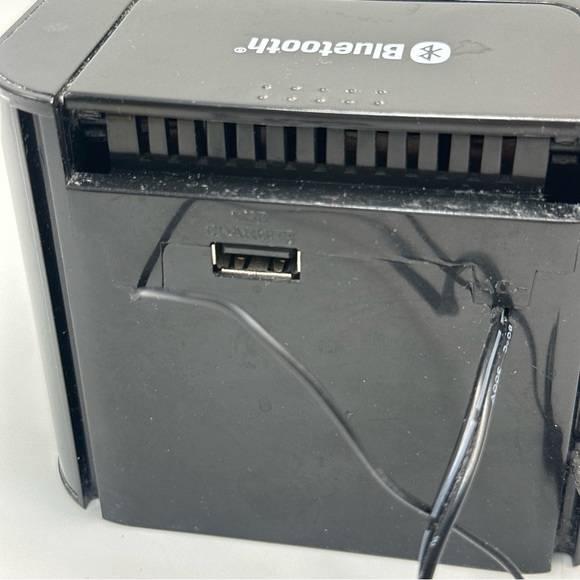 onn bluetooth Clock radio - Picture 7 of 16